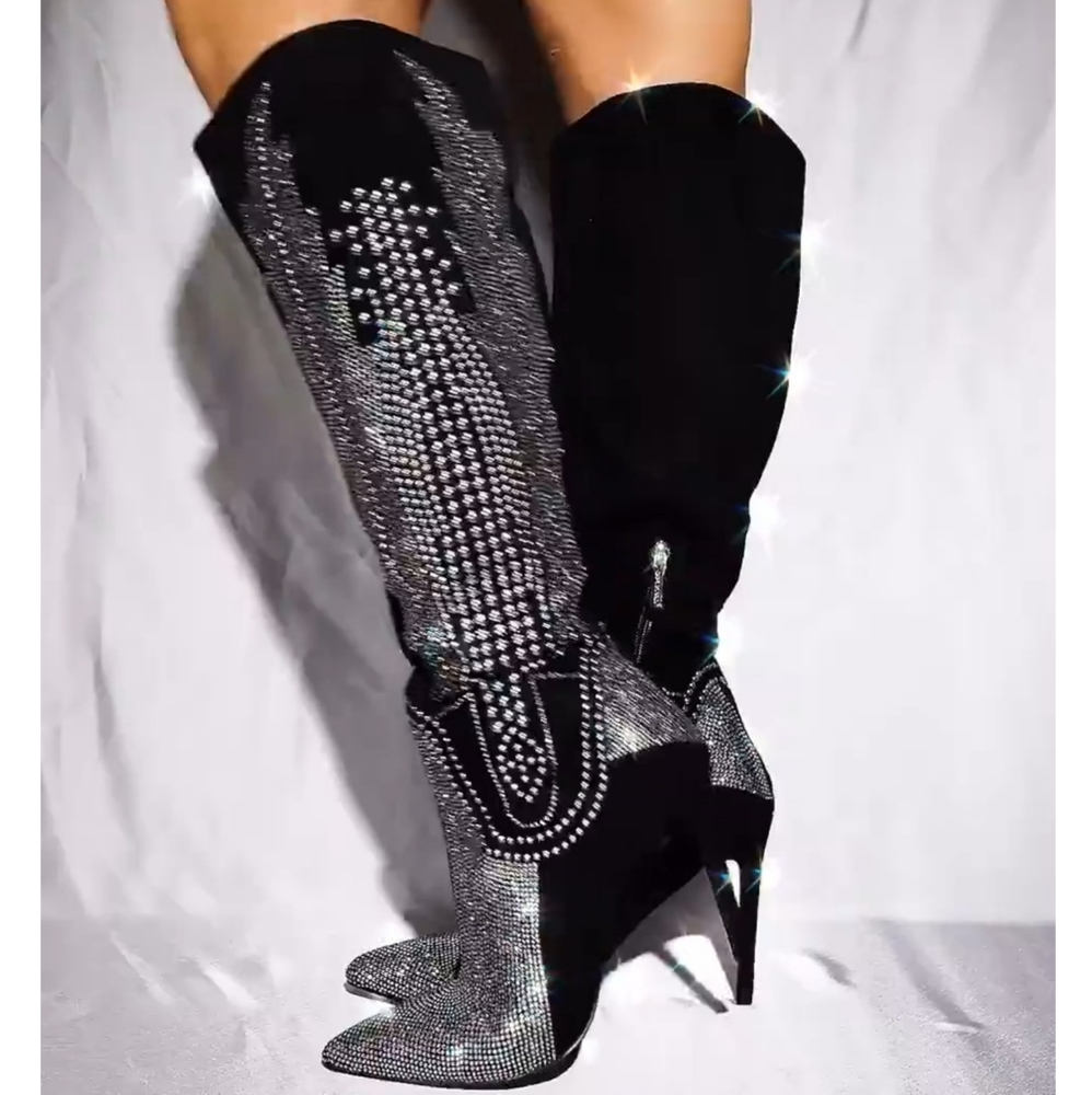 ๐๐๐จ๐ฉ Siz 6 ๐๐ฅRhinestone & Studded Boot - Picture 2 of 15